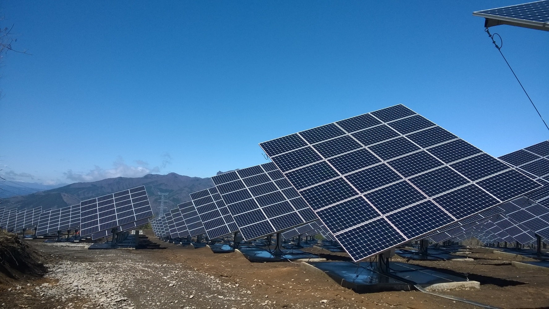 dual-axis solar trackers give advantages in solar renewable energy production, patented technology, best solar tracker by Bigsun Energy Technology